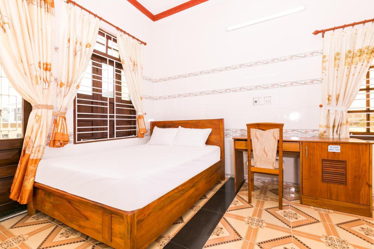 Spot On 691 Little England Homestay Da Nang Exterior foto