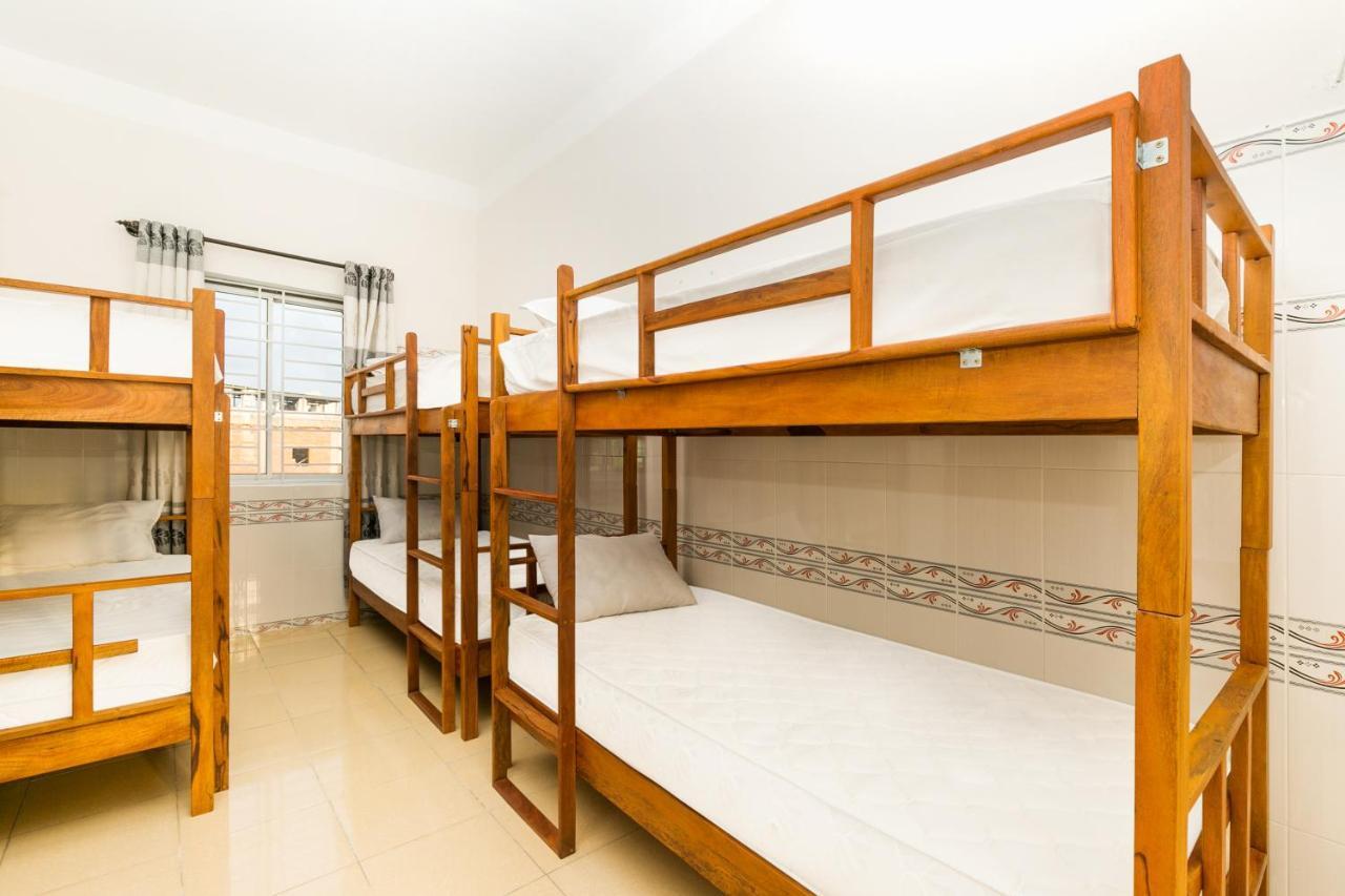 Spot On 691 Little England Homestay Da Nang Exterior foto